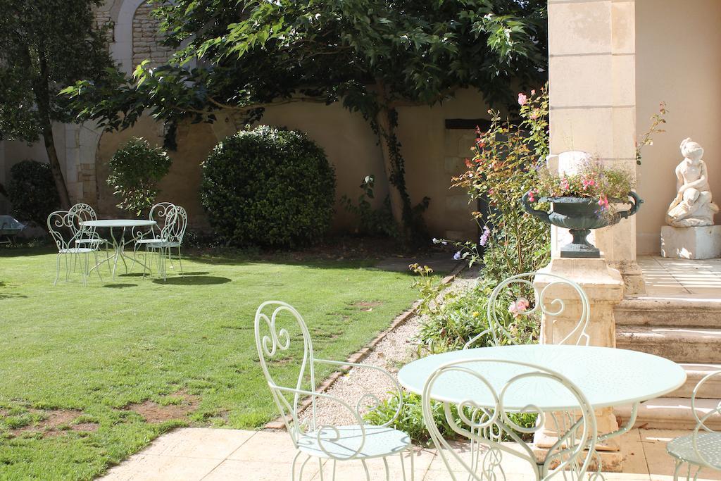 La Roseraie Neuville-du-Poitou Habitación foto