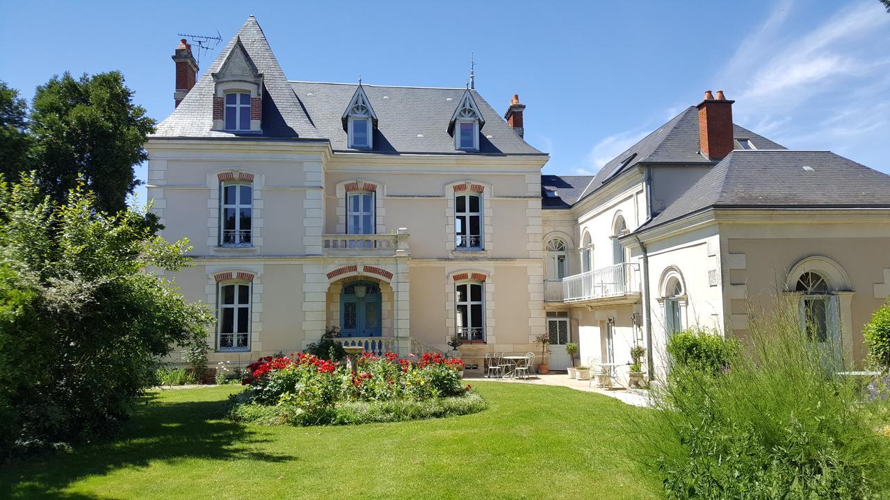 La Roseraie Neuville-du-Poitou Exterior foto